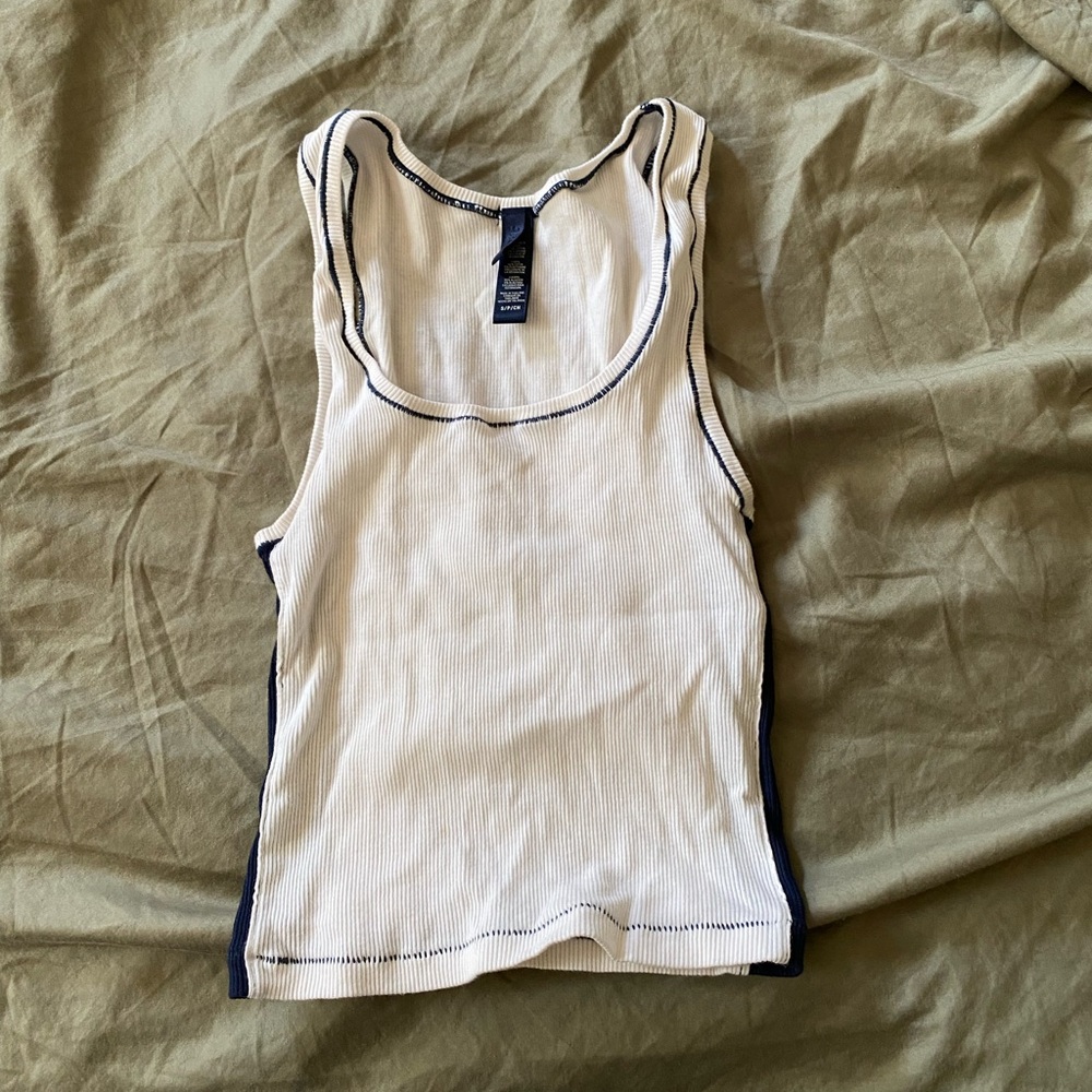 skims tank top